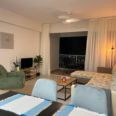 Azure Nest Oroklini 2br Shared Pool - Free Parking Apartment Larnaca